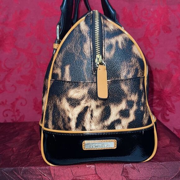 Calvin Klein Leather/Patent Leather‎ Leopard Cheetah print bag - Picture 5 of 16